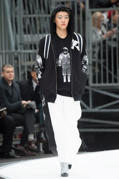 Look 52